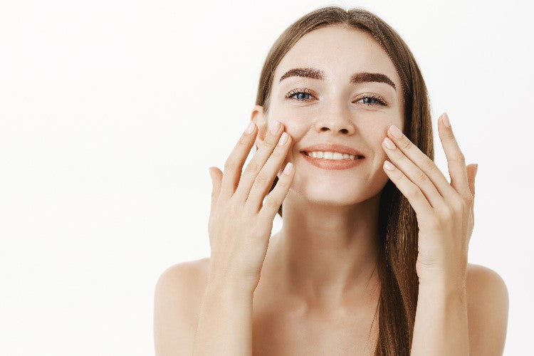 ¿Cómo Quitar las Manchas Producidas por el Sol?